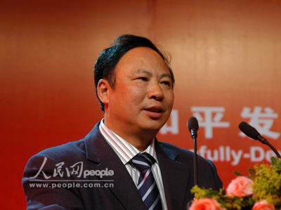 国务院专家称侧重民营投资新刺激方案可能制订
