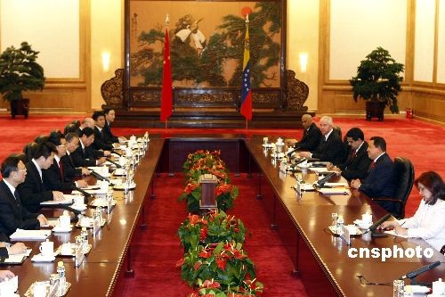 胡锦涛会见查韦斯称将深化中委能源合作(图)