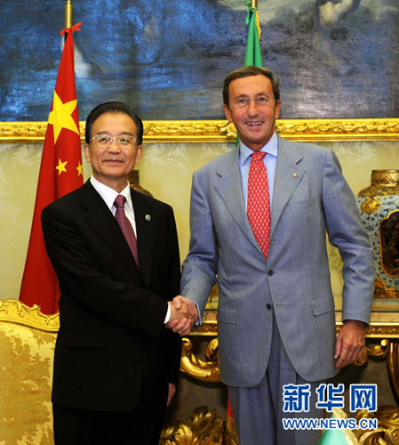 温家宝会见意大利参众两院议长